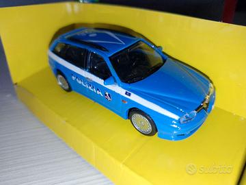 Modellino Alfa Romeo 156 1/43 New Ray Polizia 