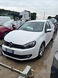 Golf 6 incidentata
