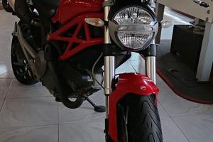 Ducati Monster 696 - 2011