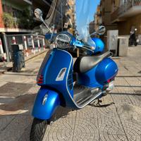 Vespa gts 300 hpe super sport