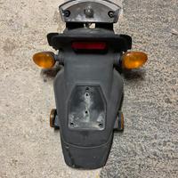 Parafango con frecce e portatarga phantom f12