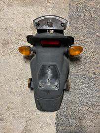 Parafango con frecce e portatarga phantom f12