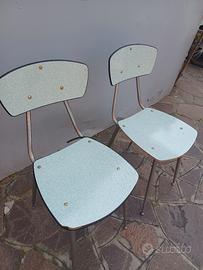 tavolo e sedie in formica