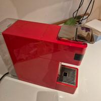 Macchina a capsule Illy di design 