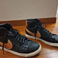 Scarponcini donna in pelle, nero e bronzo