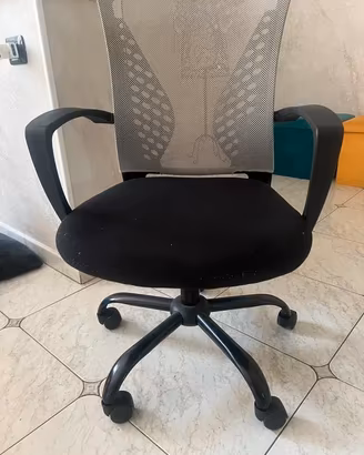 Sedia da ufficio ergonomica con braccioli e schien