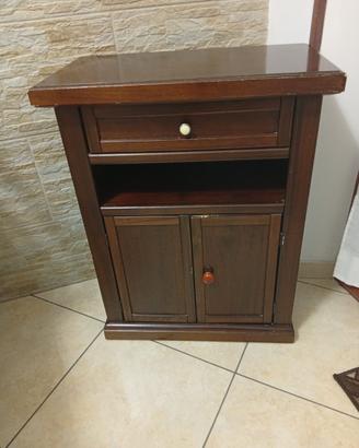 Mobiletto in legno