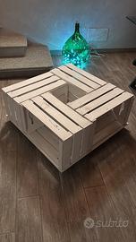 Tavolino con cassette