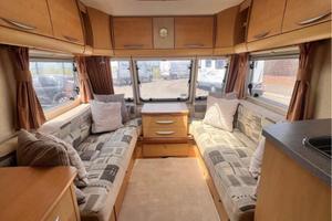 Roulotte Senator 6 2009 – Immacolata e accessoriat