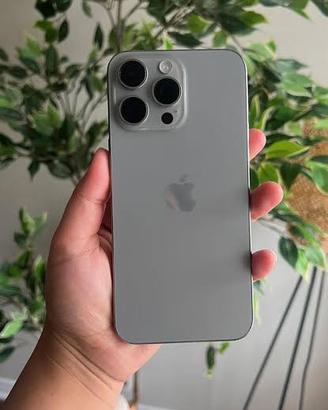 iPhone 15 Pro Max 256GB 10/10 battery health 96%