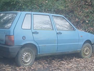  Fiat uno in buone condizioni 