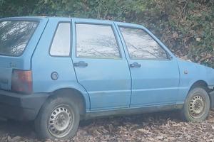  Fiat uno in buone condizioni 