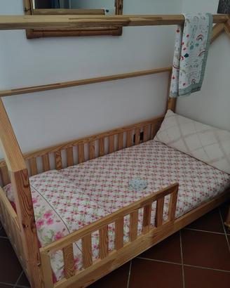 Lettino montessoriano casetta MONLITCABANE 80X160
