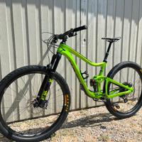 Giant advanced pro 29” full carbon