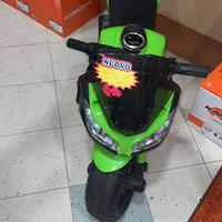 Moto elettrica a batteria con musica tipo Kawasaki