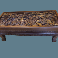 tavolino da thè intagliato a mano