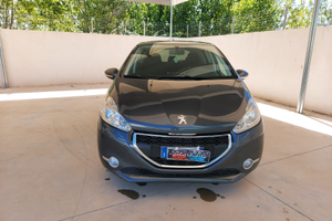 Peugeot 208 1.2 full optional x neopatentati