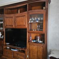 Armadio parete attrezzata