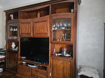 Armadio parete attrezzata