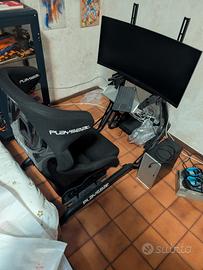 postazione playseat + schermo Msi 32 pollici curvo