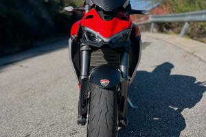 Ducati Streetfighter V2 2023