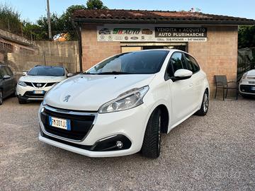Peugeot 208 PureTech 82 5 porte Allure