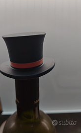 tappo per vino a forma di cappello mai usato