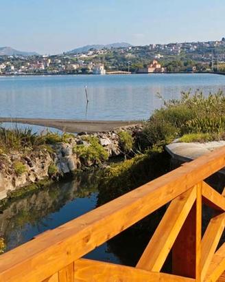 Villetta sul lago Fusaro a pochi passi dal mare