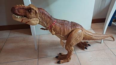 Tyrannosaurus Rex gigante
