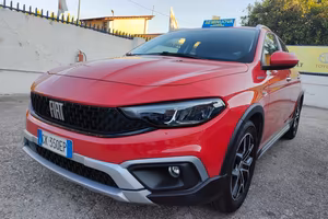 Fiat Tipo 1.5 130cv Hybrid DCT Cross Red (Autom.)