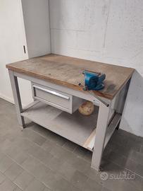 Tavolo banco da lavoro