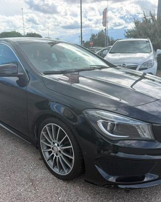 MERCEDES-BENZ CLA 200 d SW Automatic Premium Dark