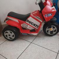Moto elettrica ducati peg Perego