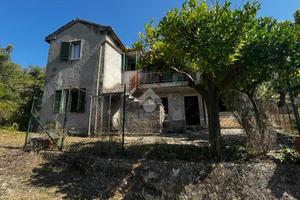 CASA INDIPENDENTE A FONTANA LIRI