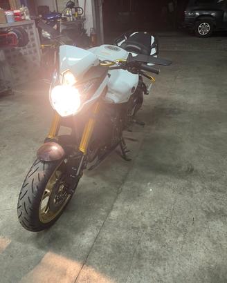 Yamaha FZ8
