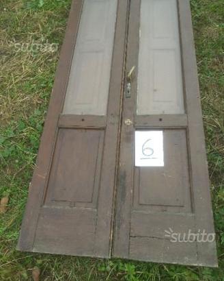 Antica porta a vetri 2con scuri