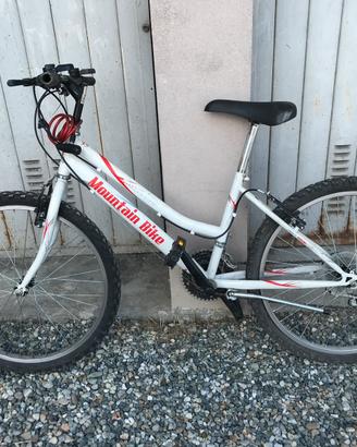 Bicicletta donna mountain biki