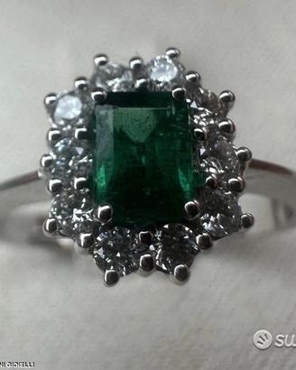 ANELLO ORO 18kt. DIAMANTI E SMERALDO GARANZIA