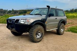 Nissan patrol y61