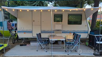 Roulotte Adria 430dk Unica - 4 posti letto