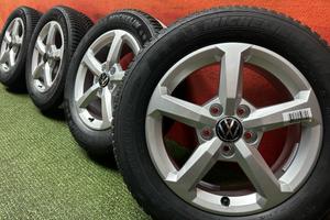 Cerchi VW T-Roc Gomme 2023 NEW Invernali 205 60 16