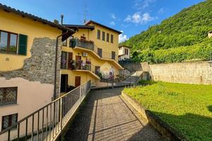 2 LOCALI A OLGIATE MOLGORA
