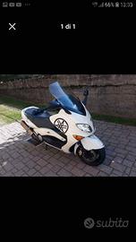 Yamaha T Max - 2004