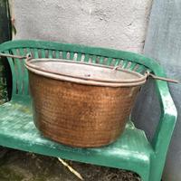 Paioli antichi di rame