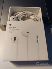 Auricolari Apple Earpods bianchi cavo jack 3.5