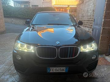 Bmw x4.