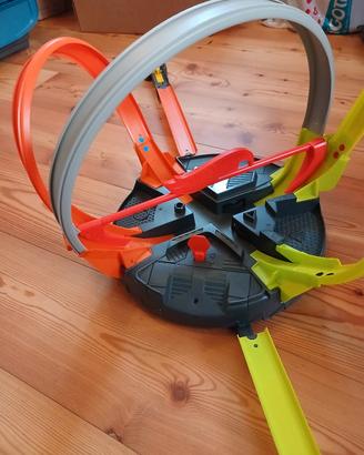 pista hot wheels  "pista rotante"