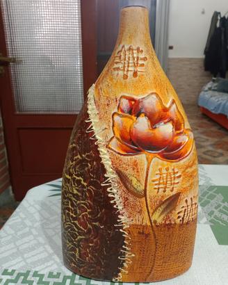 vaso decorato in terracotta 