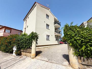 3 LOCALI A MONTALTO DI CASTRO