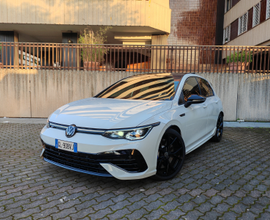 VW Golf 8 R performance